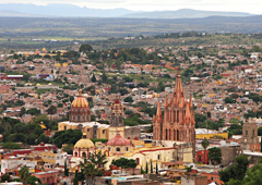 A pleasant town about five hours north of Mexico City, San Miguel sits roughly 2000 meters above sea-level, giving it a cool temperate climate